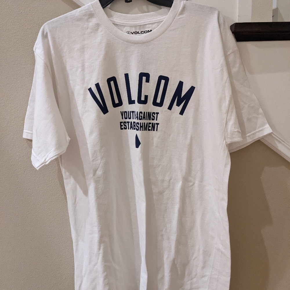 Volcom shirt